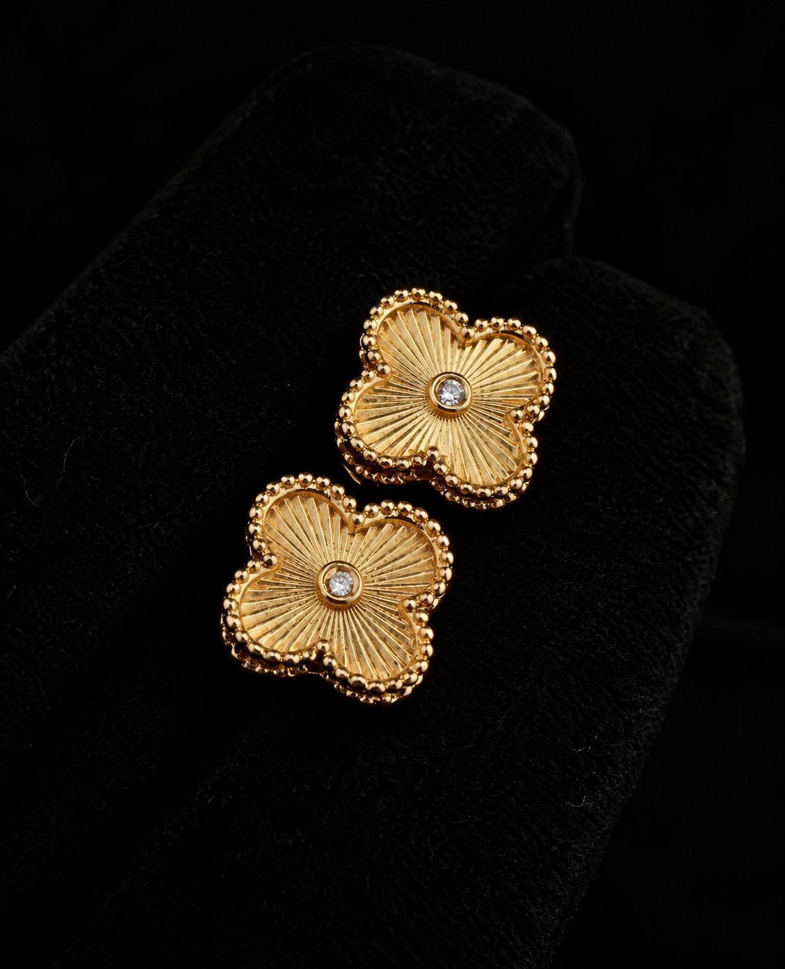 Aretes de Flor en oro