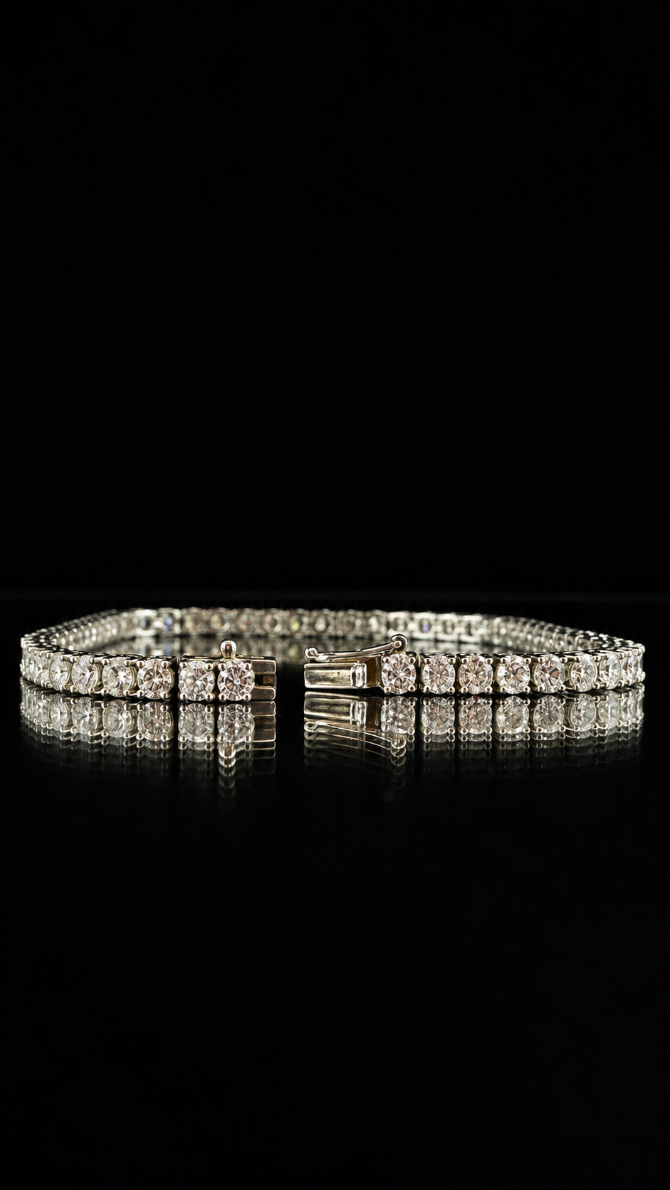 Brazalete tipo tenis en plata