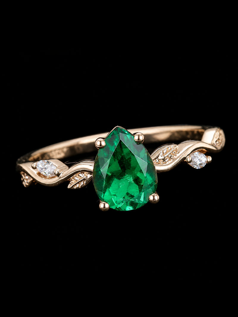 Anillo de esmeralda con diamantes